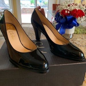 Cole Hann Black patent leather heels, size 7 1/2